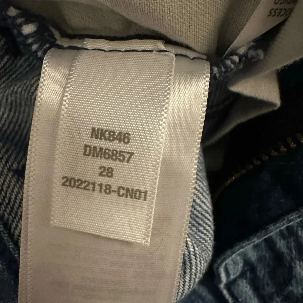 Madewell high rise tapered jeans in ventnor wash - Picture 6 of 7